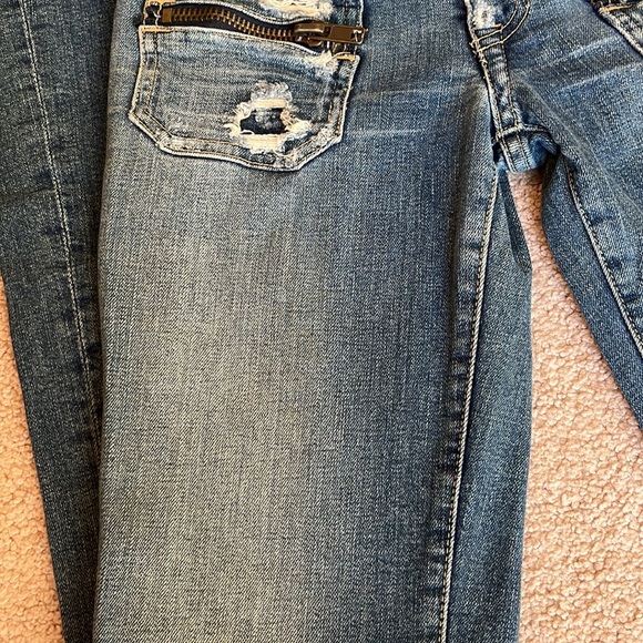 Vintage Hudson Low Rise Boot Cut Jeans - Picture 10 of 11